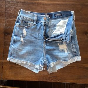 Hollister “Ultra High Rise 3” Advanced Stretch” Jean Shorts